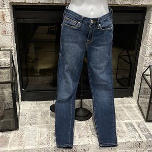 Authentic “Good American” skinny jeans, medium wash